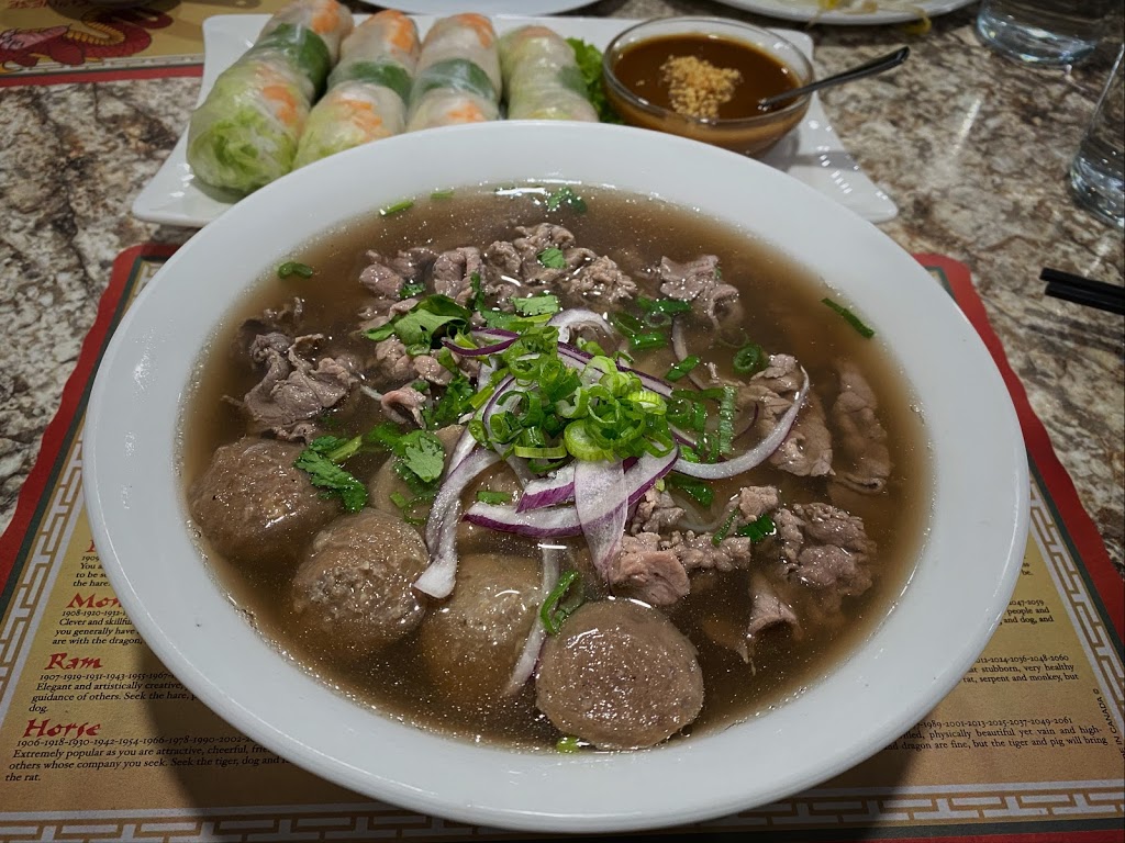 Pho Cuu Long Restaurant | 757 St Marys Rd, Winnipeg, MB R2M 3N6, Canada | Phone: (204) 505-0400