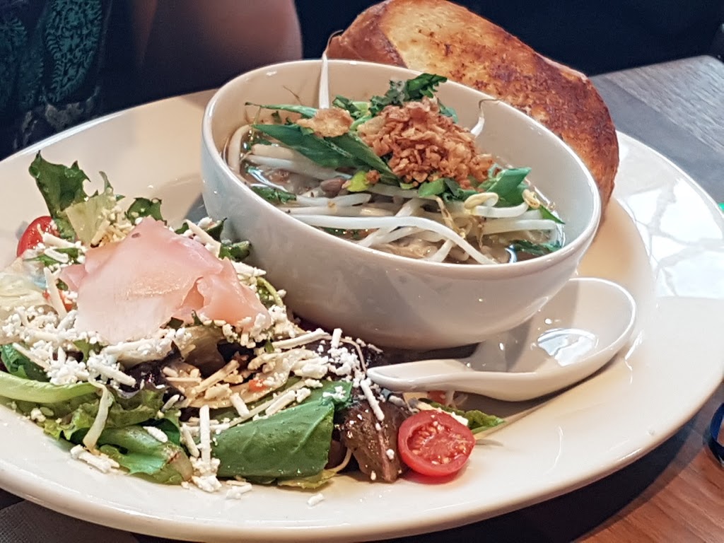 Browns Socialhouse | 15331 37 St NW, Edmonton, AB T5Y 6A1, Canada | Phone: (780) 761-1533