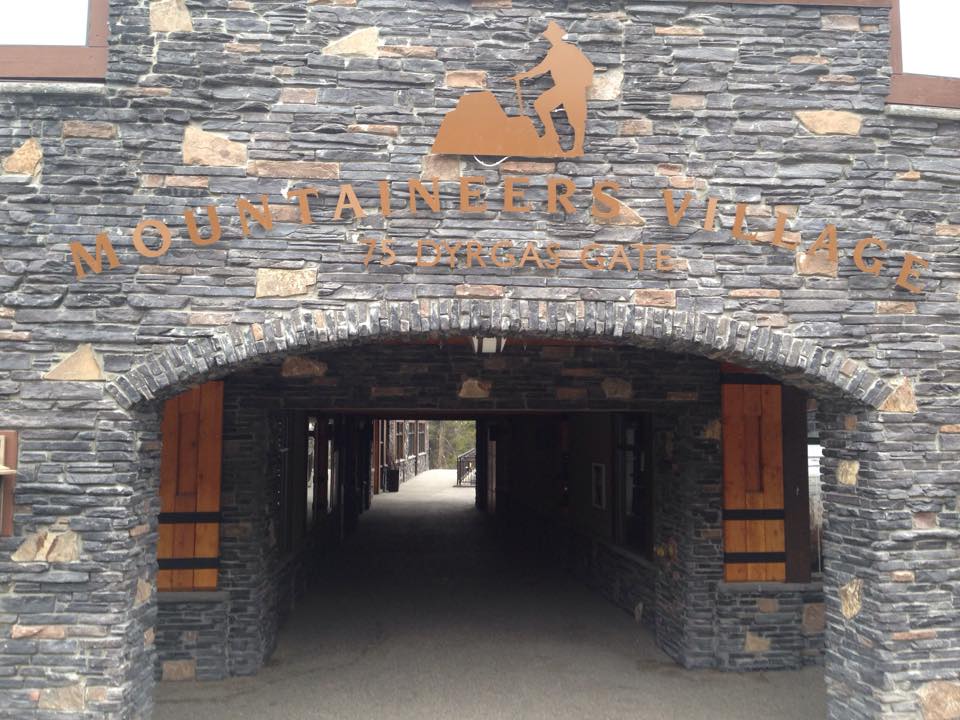 Canmore Holistic Therapies | Mountaineers Village 101 Mountaineers Business Center, 75 Dyrgas Gate, Canmore, AB T1W 0A6, Canada | Phone: (403) 707-8197