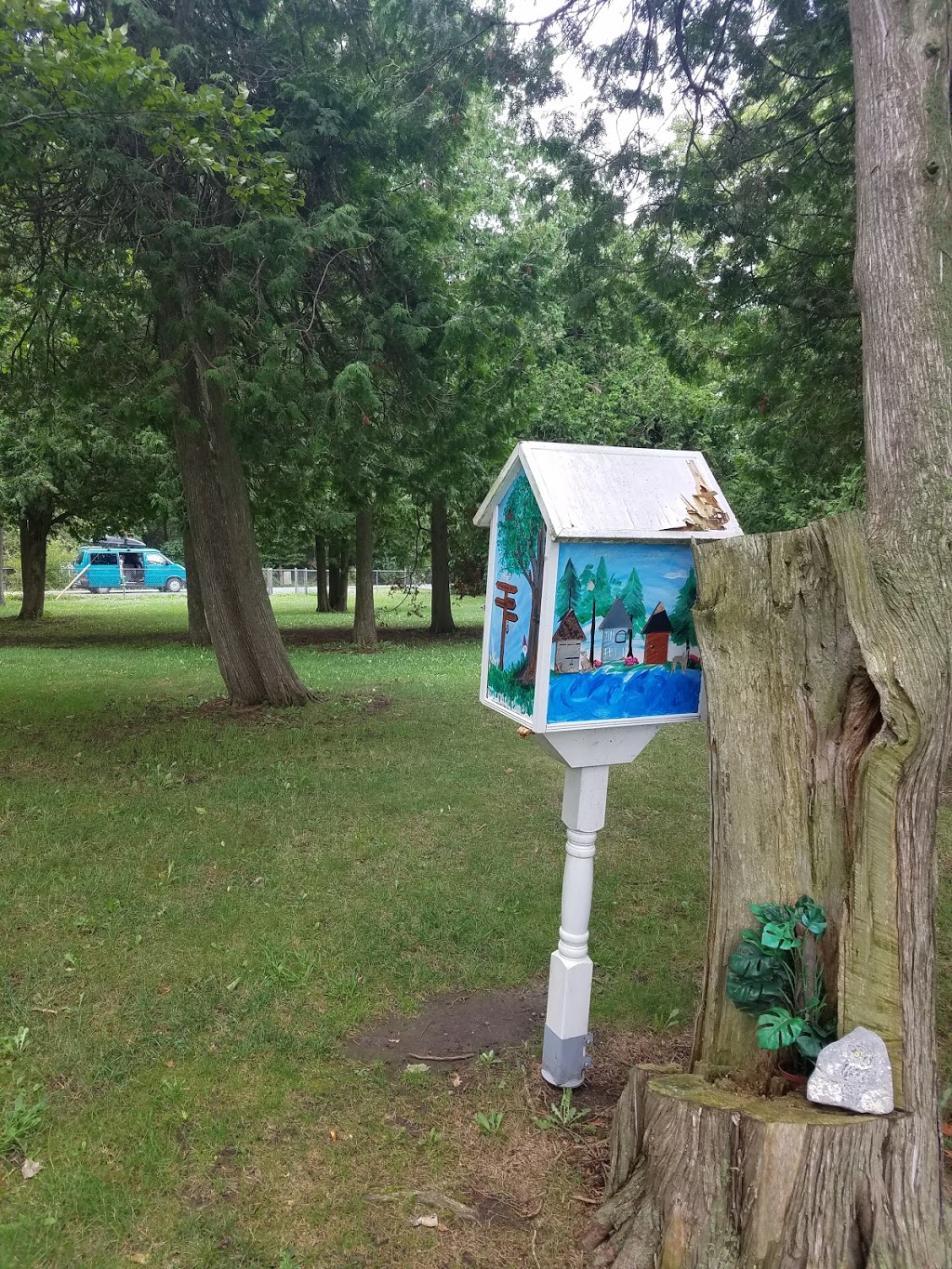 Lighthouse Park | Nicholson Point Rd, Kingston, ON K0H 1G0, Canada | Phone: (604) 925-7275
