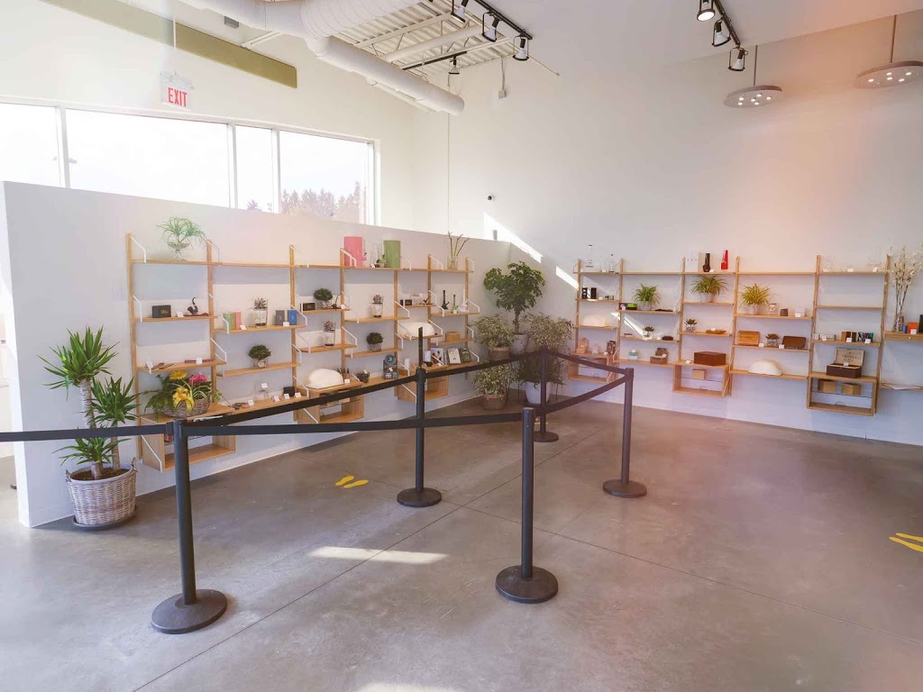 Crossroads Cannabis | 618 Huron St, Stratford, ON N5A 6S6, Canada | Phone: (519) 393-5420