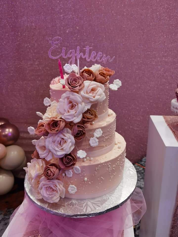 Cakes by Sheng | 56 Nova Terrace, Dartmouth, NS B2V 1A9, Canada | Phone: (902) 292-6680