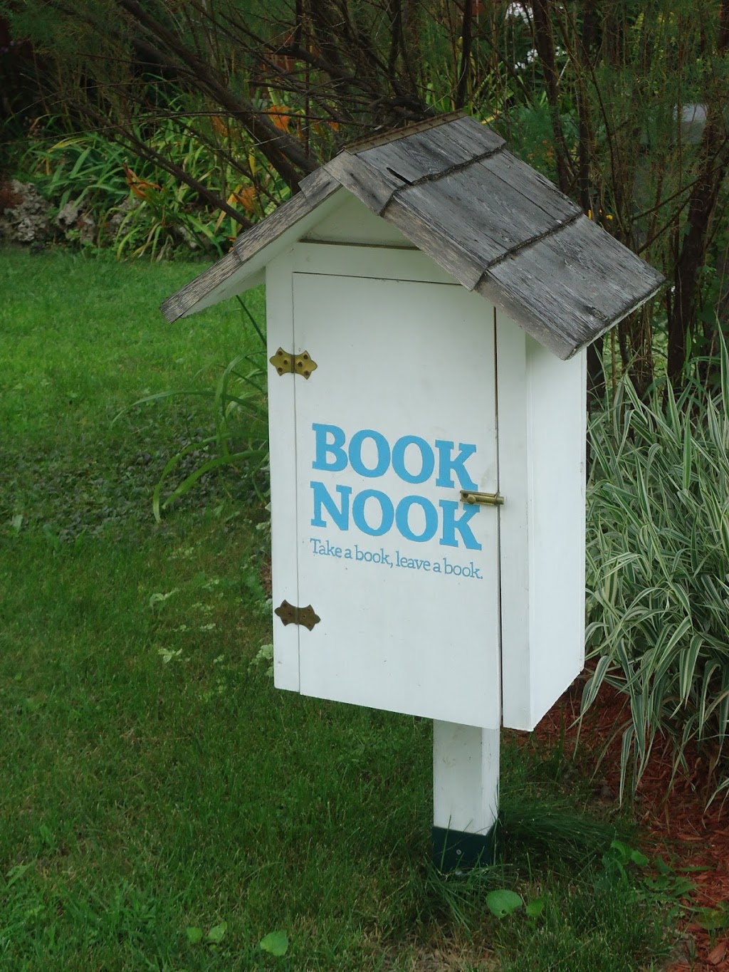 Little Free Library 83 Patricia Ave | Patricia Ave, Kitchener, ON N2M 1J3, Canada