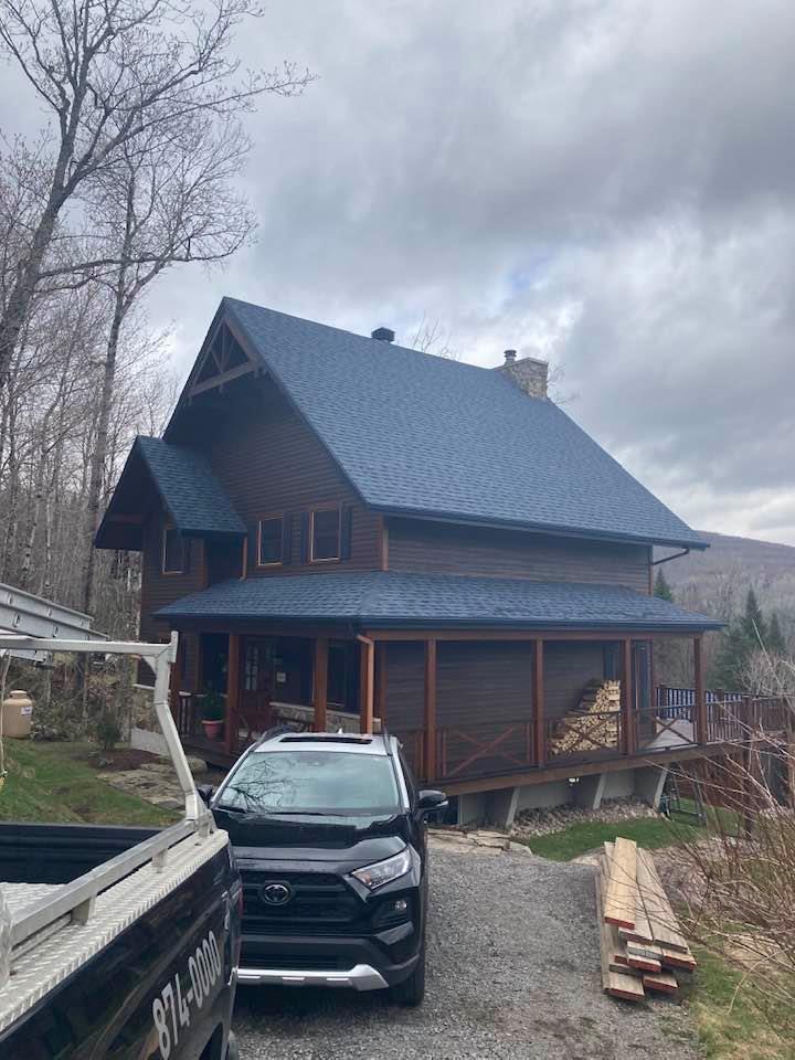 Toitures Martin Roussel Enr (Les) | 1133 Rue St Gérard, LAncienne-Lorette, QC G2E 2B7, Canada | Phone: (418) 874-0000