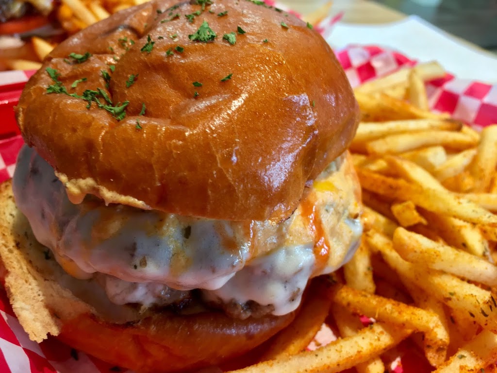 Rock Burger | 8529 Niagara Falls Blvd, Niagara Falls, NY 14304, USA | Phone: (716) 299-0395