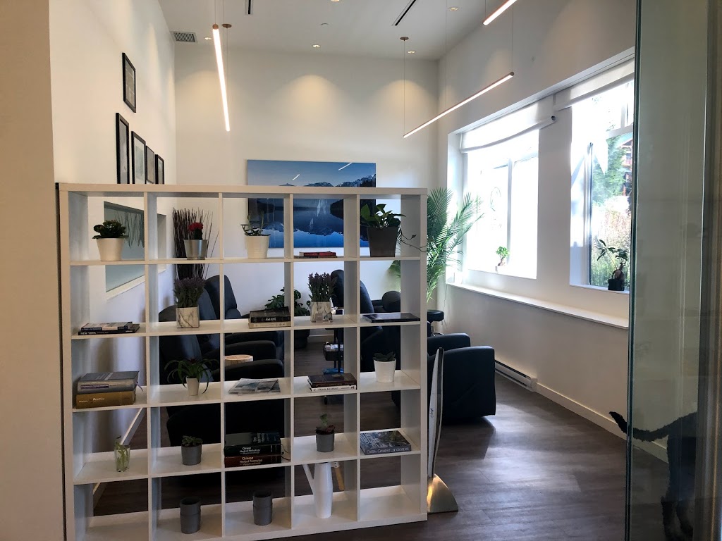 The Whistler Clinic | 110-2059 Lake Placid Rd, Whistler, BC V8E 0B6, Canada | Phone: (604) 332-3510
