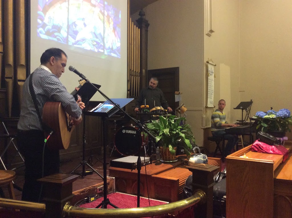 Eglise Vivante de Christ | 75 15e Avenue, Lachine, QC H8S 3L7, Canada | Phone: (514) 634-1555