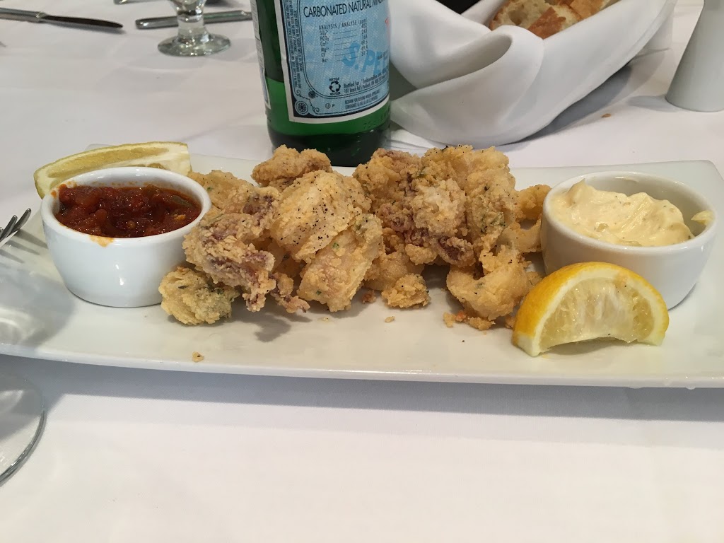 Restaurant Tenuta | 310 Montée des Pionniers, Terrebonne, QC J6V 1S6, Canada | Phone: (450) 585-6606