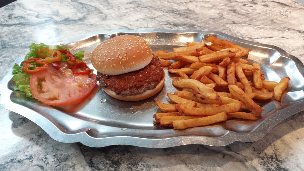 Restaurant Terrasse Dagenais | 5575 Bd Dagenais O, Laval, QC H7R 1M1, Canada | Phone: (450) 627-2441