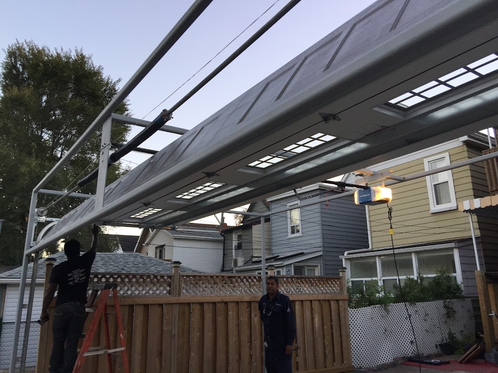 SECURE GARAGE DOOR SERVICES | 35 Virginia Dr, Whitby, ON L1R 2X9, Canada | Phone: (289) 423-9146