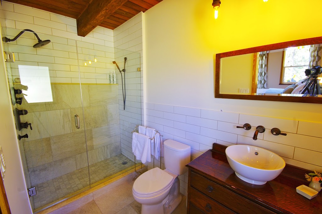 Blathanna B and B | 5995 Victoria St, Peachland, BC V0H 1X4, Canada | Phone: (250) 767-1793