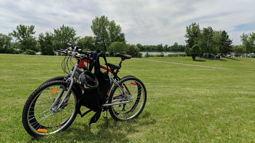 Léon-Gravel Park | 93 Boulevard Marie-Victorin, Brossard, QC J4X 1A3, Canada
