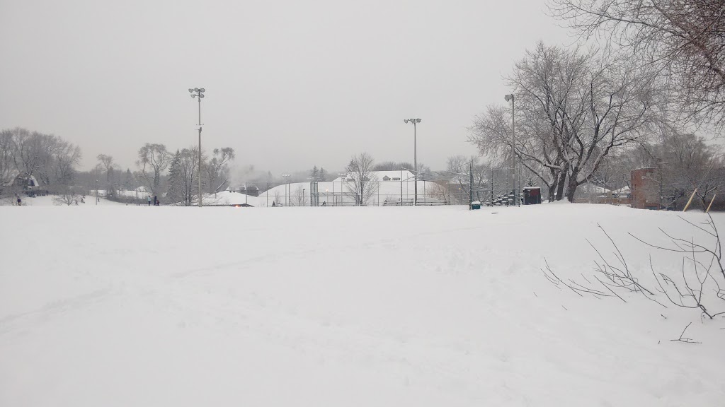 Berry Road Park | 260 Berry Rd, Etobicoke, ON M8Y 1X9, Canada | Phone: (416) 338-4386