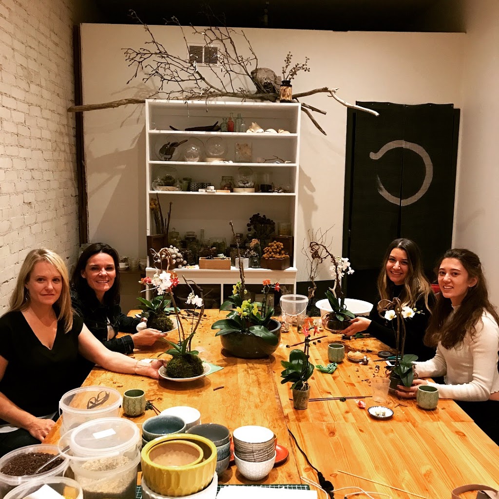 MIKA | 1593 Dundas St W, Toronto, ON M6K 1T9, Canada | Phone: (416) 885-2103