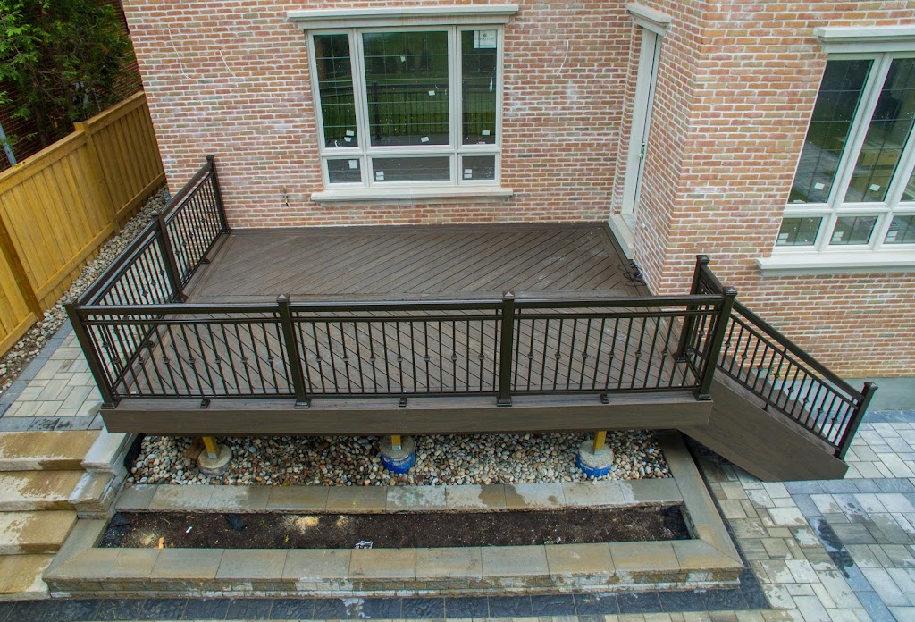 Demex Decks | 10 Bigwin Dr, Aurora, ON L4G 3C5, Canada | Phone: (647) 708-2588