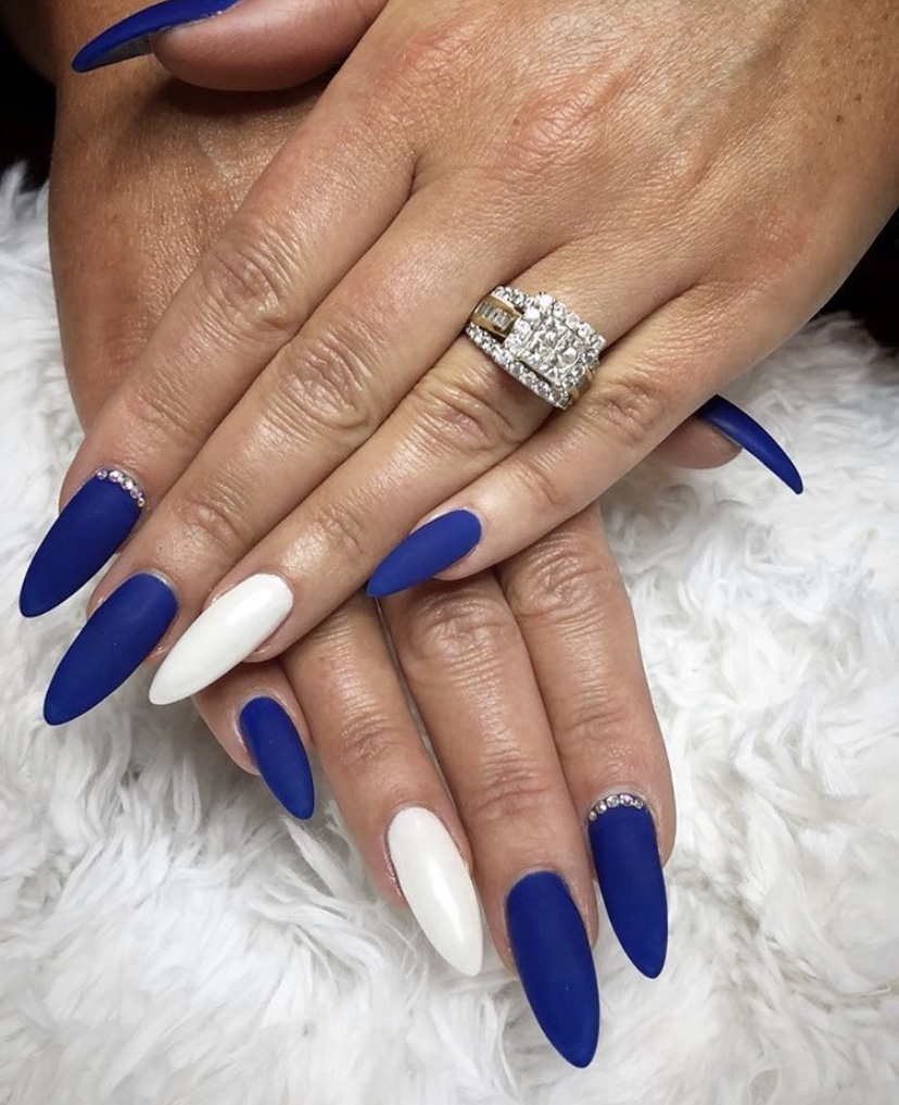 The Beauty Lounge | 110 Colborne St, Brantford, ON N3T 2T6, Canada | Phone: (519) 753-6217