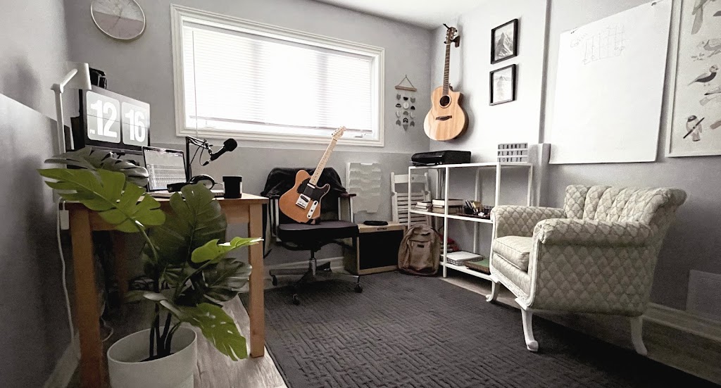 Lucas Roberts Music | 22 Farm St, Mississippi Mills, ON K0A 1A0, Canada | Phone: (613) 889-9585