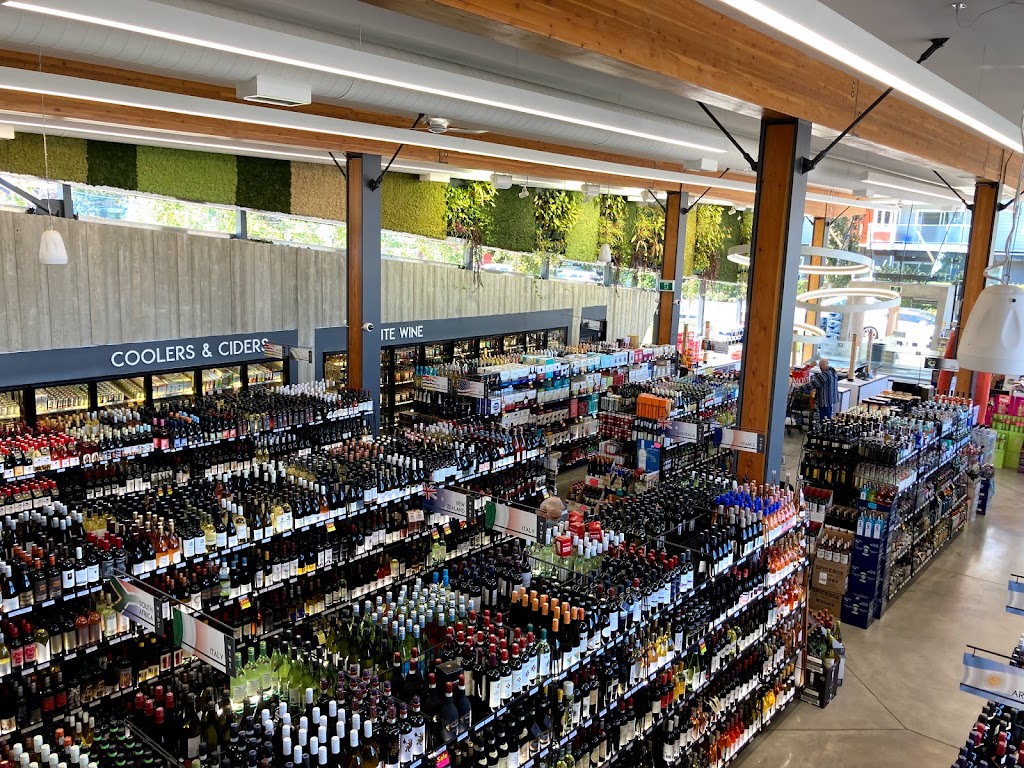 Tudor House Liquor Store | 533 Admirals Rd, Victoria, BC V9A 2N5, Canada | Phone: (250) 590-5883