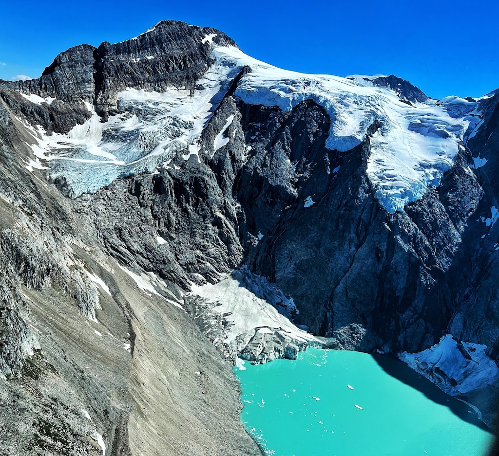 Glacier Helicopters Invermere | 544 Kinbasket Trail, Invermere, BC V0A 1K2, Canada | Phone: (250) 341-7164