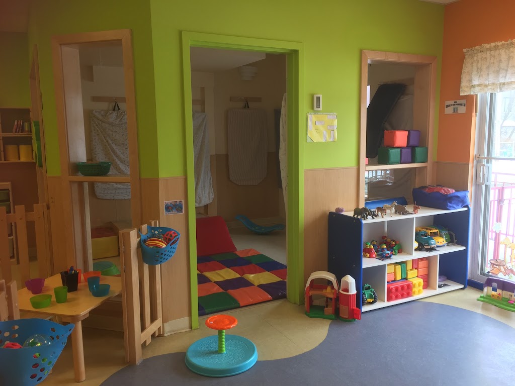 Centre De La Petite Enfance | 1459 Rue Bernier, Saint-Jean-sur-Richelieu, QC J2W 1G1, Canada | Phone: (450) 348-1031