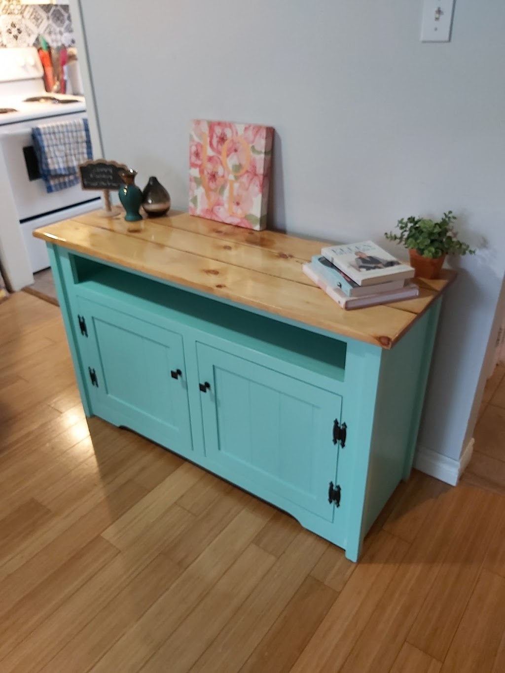 Savvy Fabby Designs | 1206 Oxford St E, London, ON N5Y 3M3, Canada | Phone: (226) 236-6487