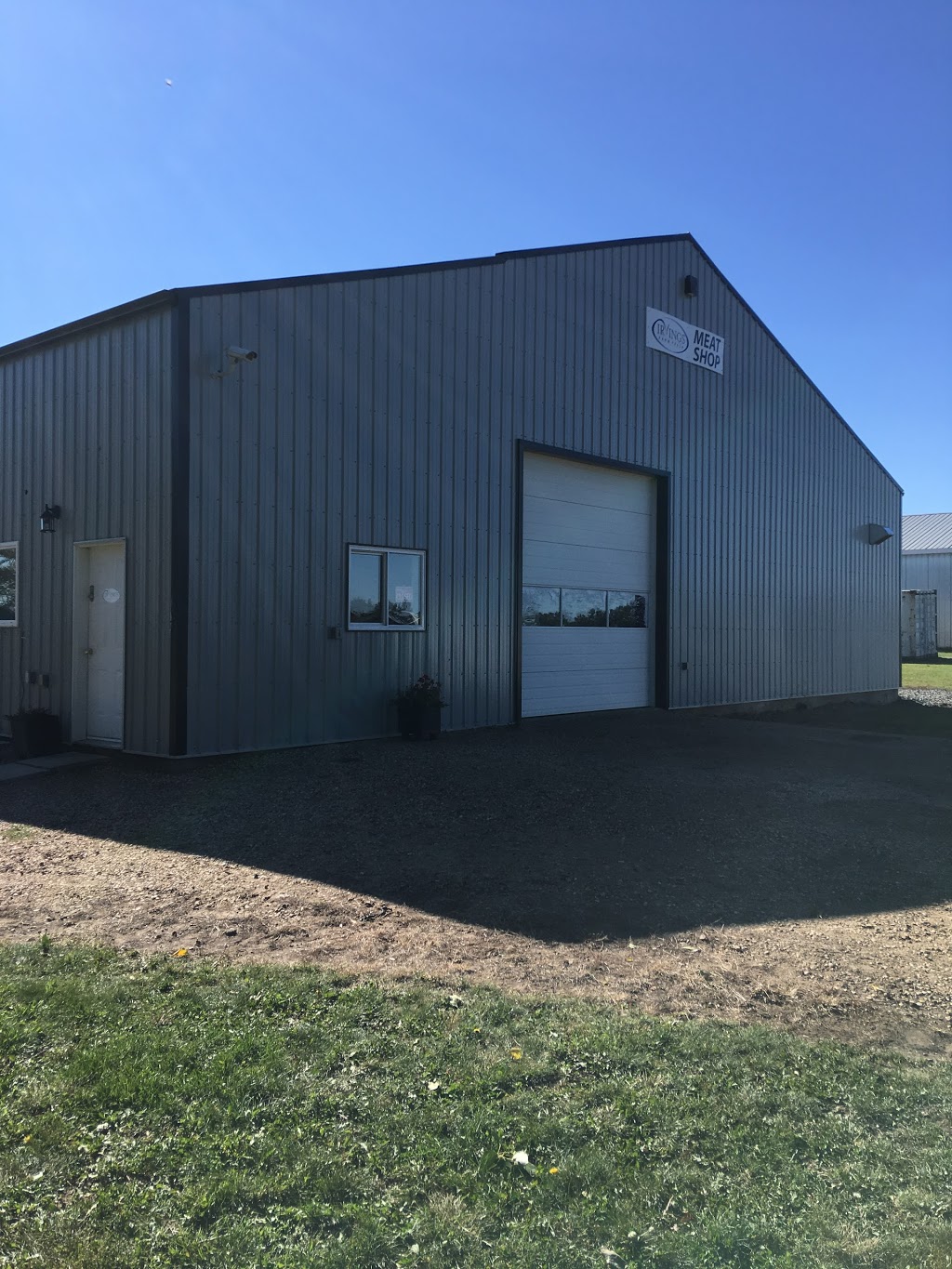 Irvings Farm Fresh Ltd | 18469 Township Rd 484, Round Hill, AB T0B 2M2, Canada | Phone: (780) 672-2787