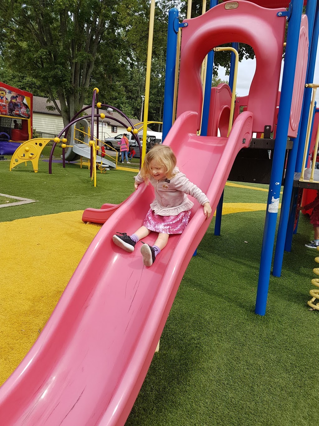Fenwick Lions Club | Centennial Park, 999 Church St, Fenwick, ON L0S 1C0, Canada | Phone: (905) 892-6661