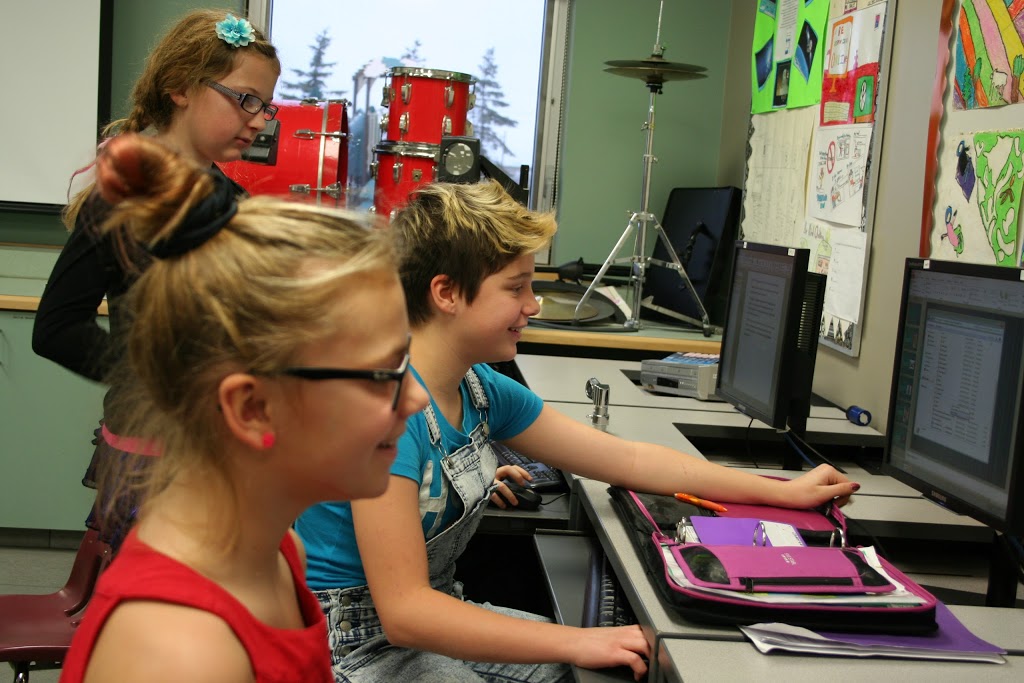 Springs Christian Academy | 595 Lagimodière Blvd, Winnipeg, MB R2J 3X2, Canada | Phone: (204) 235-0863