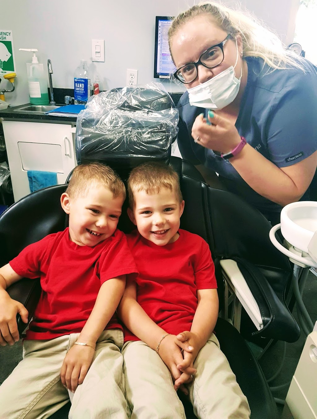 Dr. Seema Steffens Family and Cosmetic Dentistry | 4288 Dixie Rd, Mississauga, ON L4W 1M6, Canada | Phone: (905) 206-0708