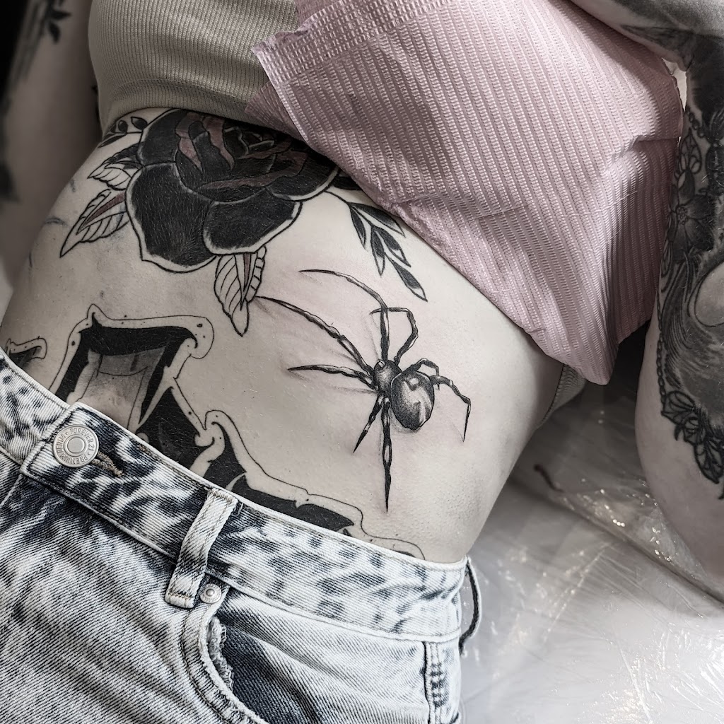 Open mind tatouage | 1133 Chem. des Patriotes, Richelieu, QC J3L 4T9, Canada | Phone: (450) 658-6262