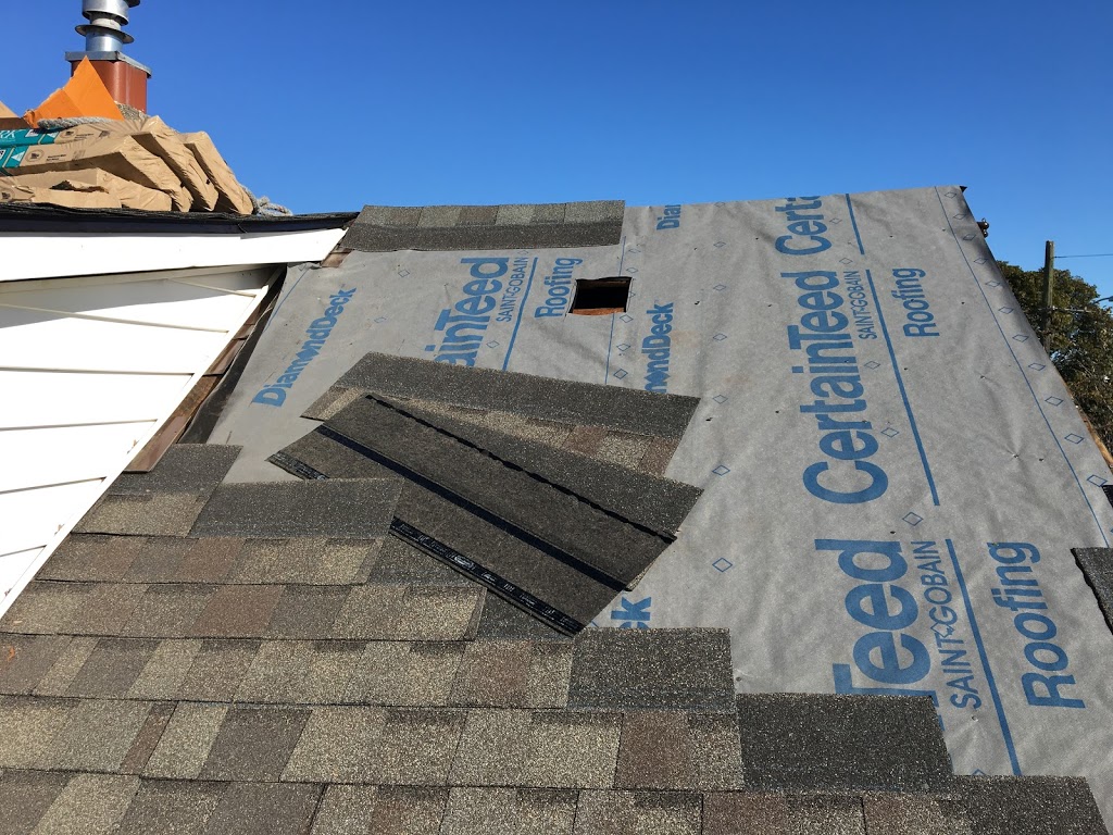Construction Works Roofing Specializing In Flat Roofing | 8168 Mountain Rd, Niagara Falls, ON L2H 0V2, Canada | Phone: (905) 933-0172