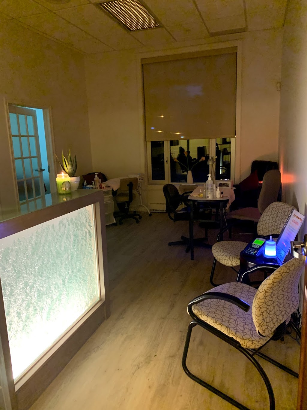 Heathers Haven Advanced Skincare And Spa | 980 Avenue Saint-Charles # 126, Vaudreuil-Dorion, QC J7V 8P5, Canada | Phone: (514) 962-0495