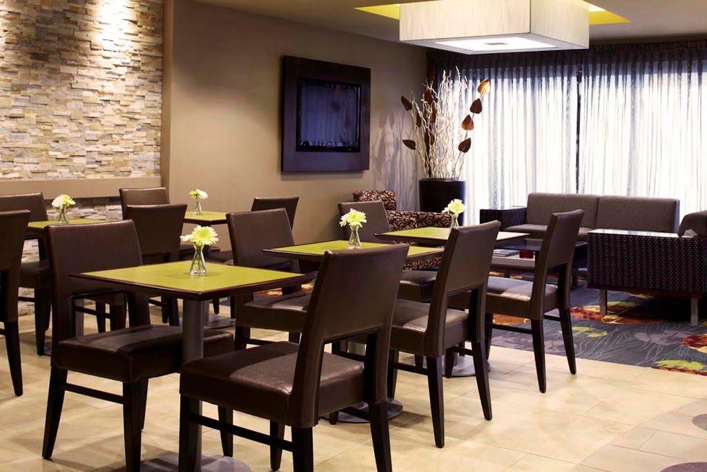 Courtyard by Marriott Buffalo Amherst/University | 4100 Sheridan Dr, Buffalo, NY 14221, USA | Phone: (716) 626-2300