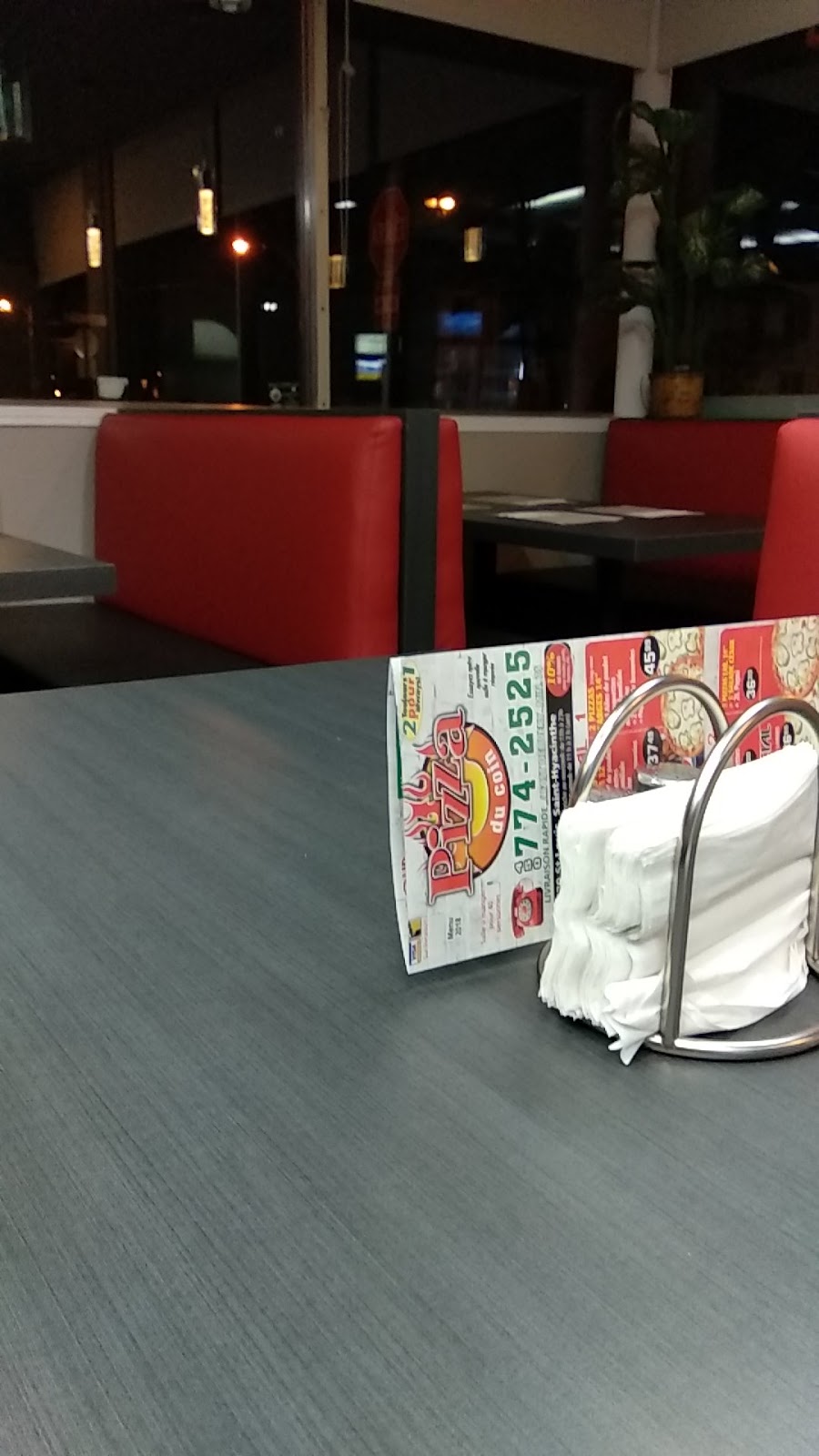Pizza du coin | 16420 Av. Saint-Louis, Saint-Hyacinthe, QC J2T 3E9, Canada | Phone: (450) 774-2525
