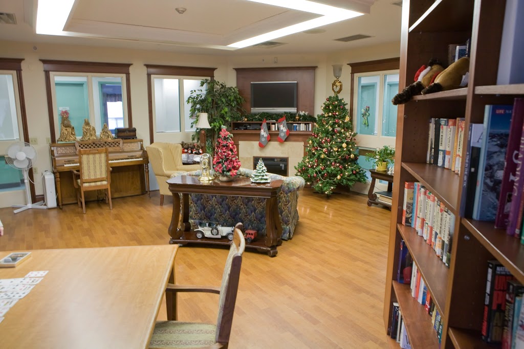 Park Avenue Manor Retirement Residence | 924 Park Ave W, Burlington, ON L7T 1N7, Canada | Phone: (905) 333-3323