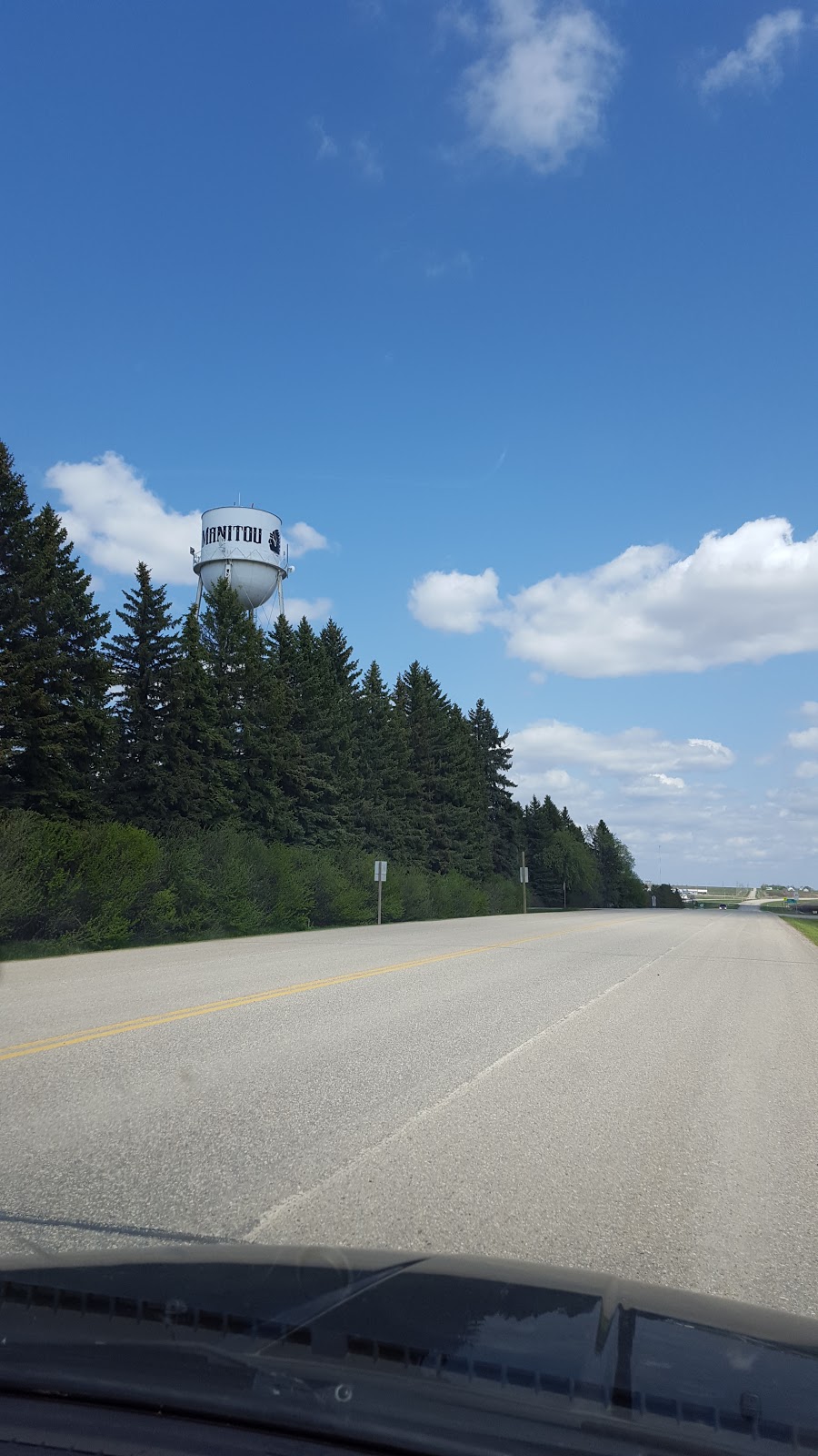 Log House Tourist Centre | 1 Main St, Manitou, MB R0G 1G0, Canada | Phone: (204) 242-2765