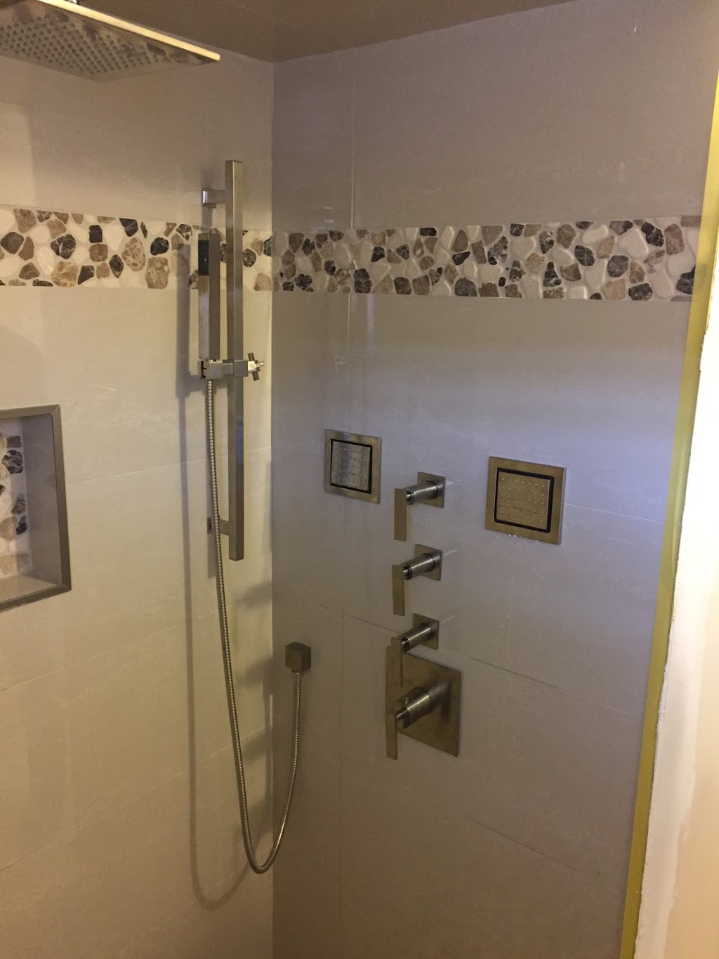 Throne Plumbing & Gas Ltd | 1200 Phillip Murray Ave #8, Oshawa, ON L1J 6Z8, Canada | Phone: (416) 855-9899