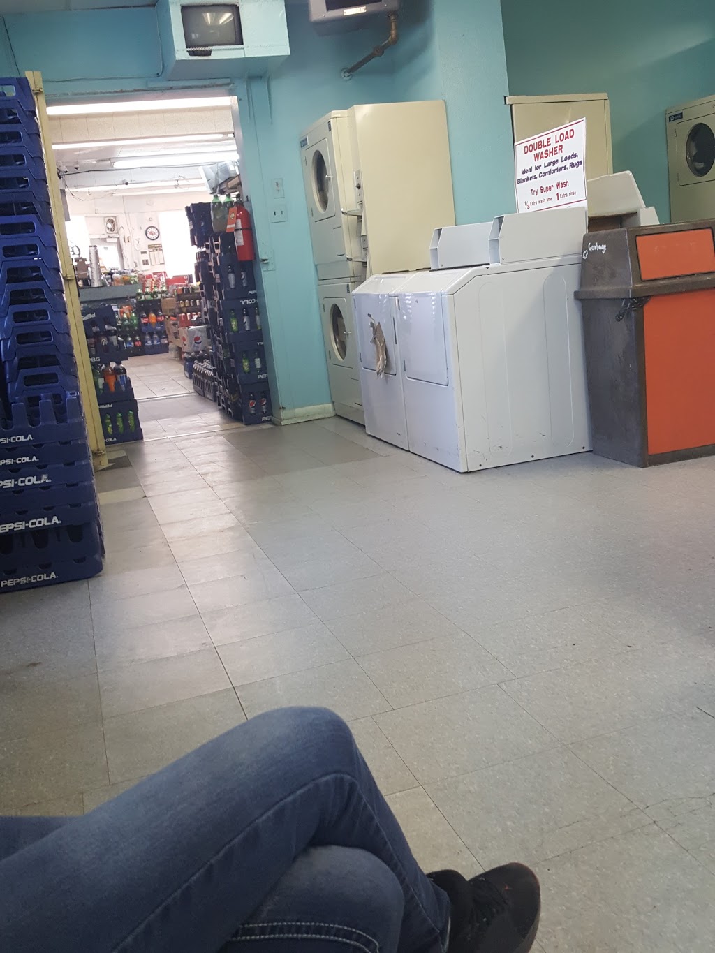 Charles Lucky Food Store | 291 Selkirk Ave, Winnipeg, MB R2W 2L8, Canada | Phone: (204) 582-2249