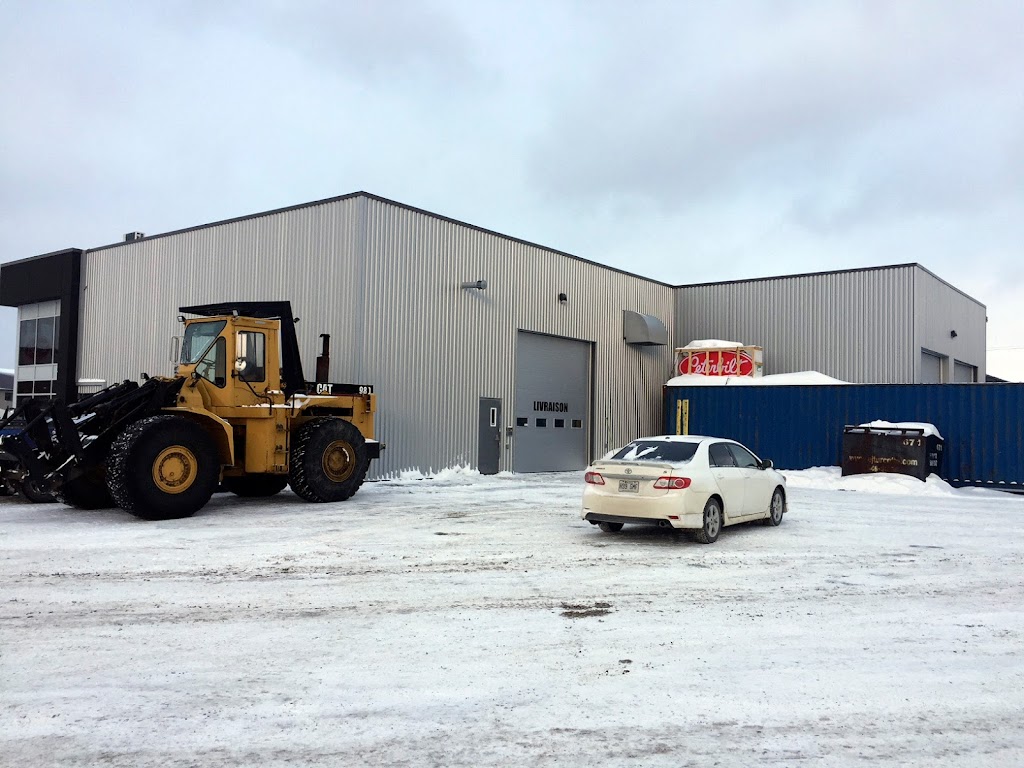 TransDiff Peterbilt Saguenay | 1931 Brisay, Saguenay, QC G7K 0A4, Canada | Phone: (418) 696-0303