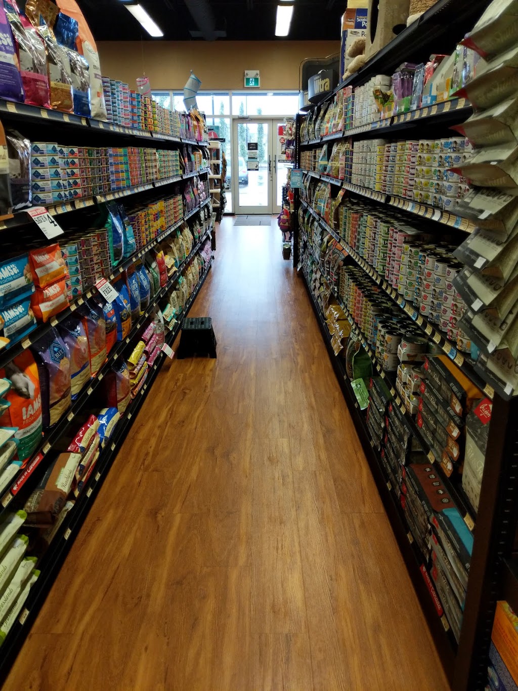 Pet Valu | 8005 Emerald Dr, Sherwood Park, AB T8H 0P1, Canada | Phone: (780) 464-0395