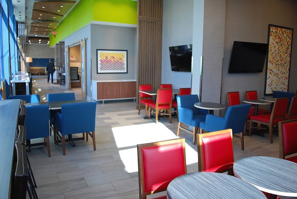 Holiday Inn Express Vancouver Airport - Richmond | 9351 Bridgeport Rd, Richmond, BC V6X 1S3, Canada | Phone: (604) 273-8080