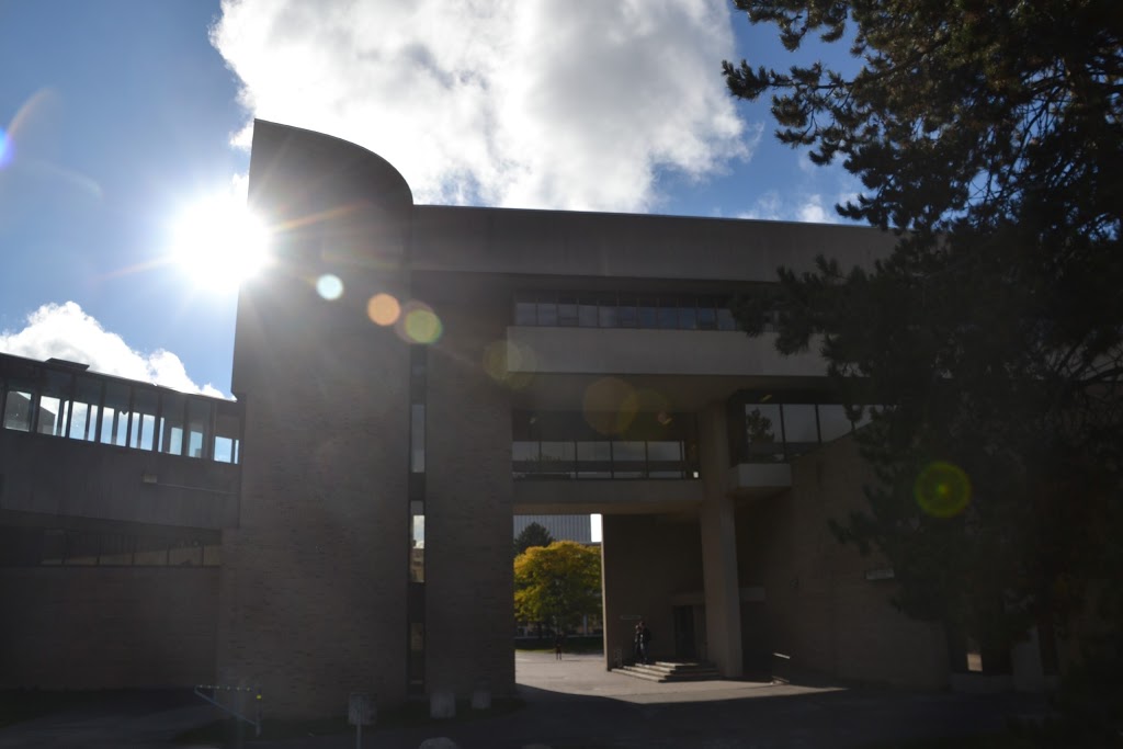 Carl A. Pollock Hall (CPH) | 200 University Ave W, Waterloo, ON N2L 3G1, Canada | Phone: (519) 888-4567