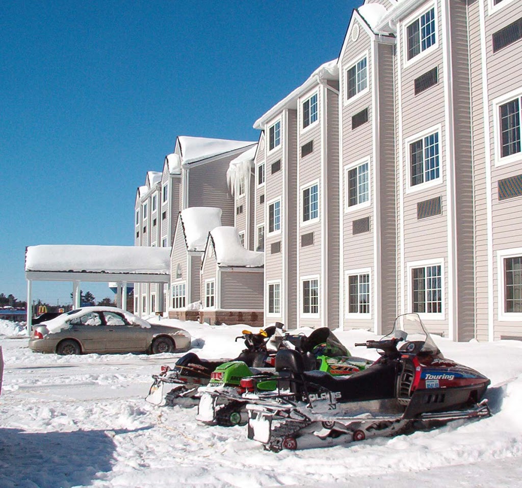 Parry Sound Inn & Suites | 292 Louisa St, Parry Sound, ON P2A 3C1, Canada | Phone: (705) 746-2700