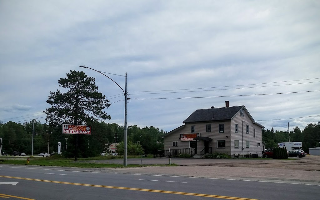 Golden Dragon Restaurant | 33301 ON-17, Deep River, ON K0J 1P0, Canada | Phone: (613) 584-2006