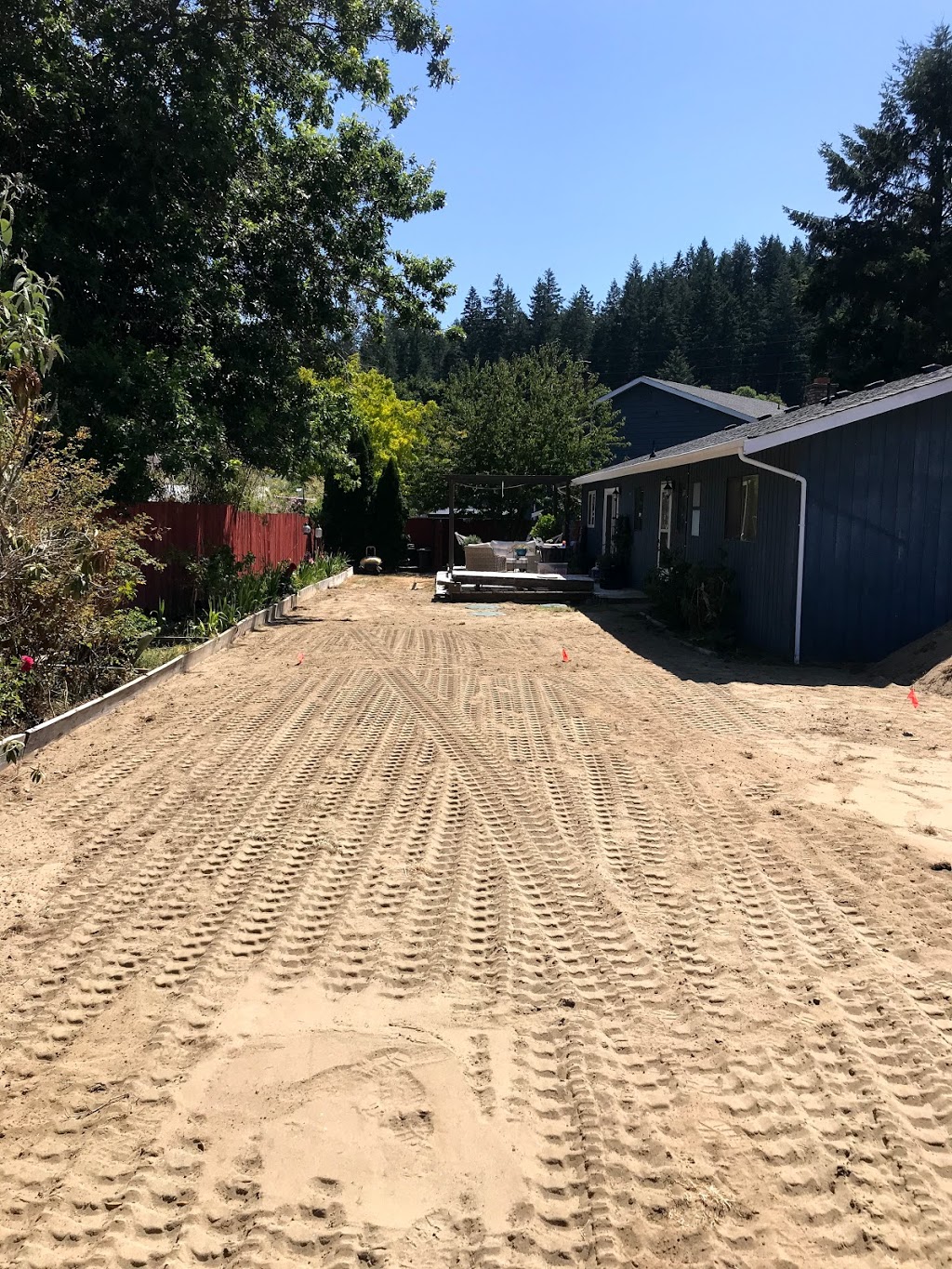 DJS Mini Excavating | 989 Moss Ridge Close, Victoria, BC V9C 4M8, Canada | Phone: (250) 478-1403