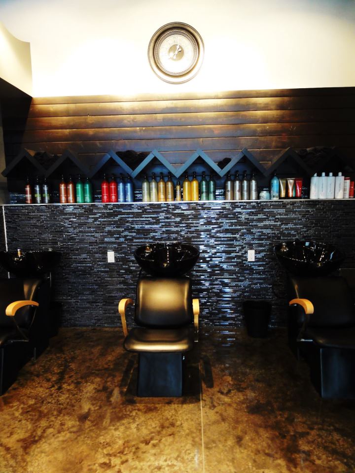 Salon Couture Inc | 15925 Fraser Hwy #104, Surrey, BC V4N 0Y3, Canada | Phone: (604) 593-5490