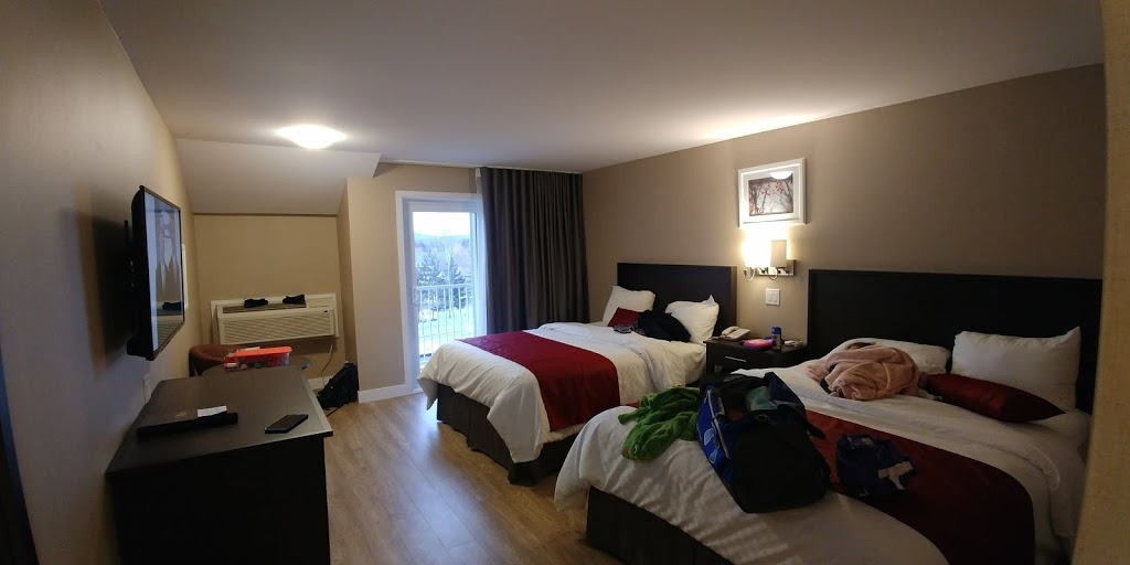 Hotel Bromont | 125 Boulevard de Bromont, Bromont, QC J2L 2K7, Canada | Phone: (450) 534-3790