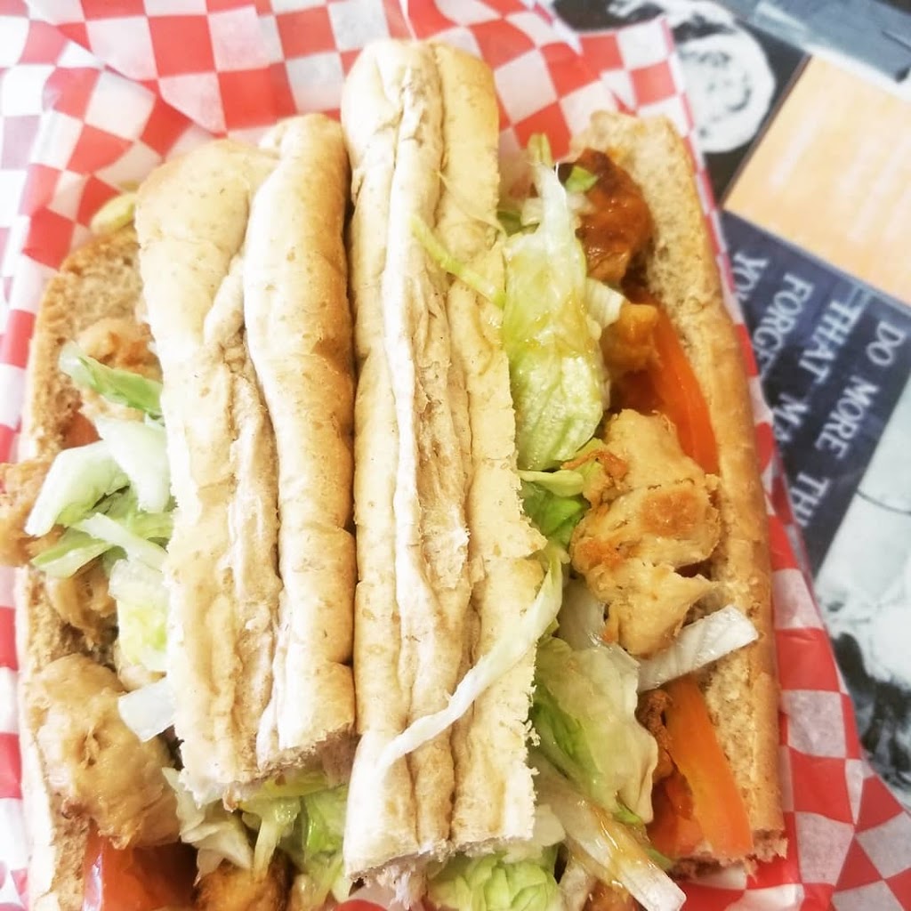 Niagara Sub Shoppe | 8209 Lundys Ln, Niagara Falls, ON L2H 1H3, Canada | Phone: (905) 357-7782