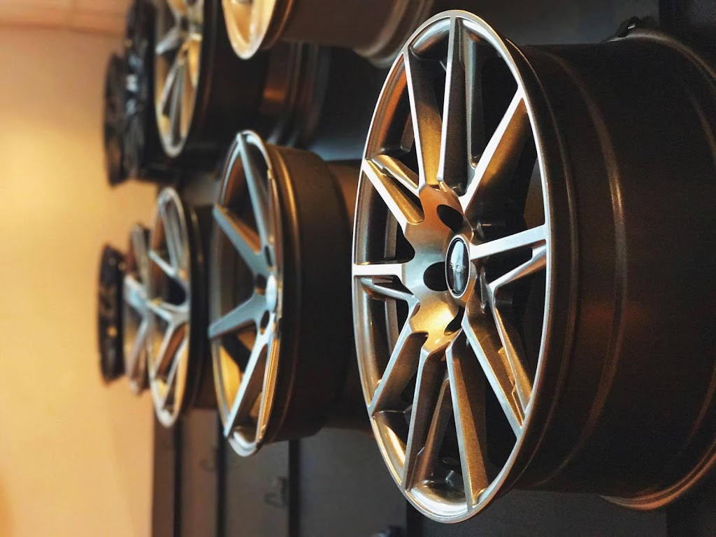 Handler Wheels | 2675 Rue de Miniac, Saint-Laurent, QC H4S 1E5, Canada | Phone: (514) 548-2181