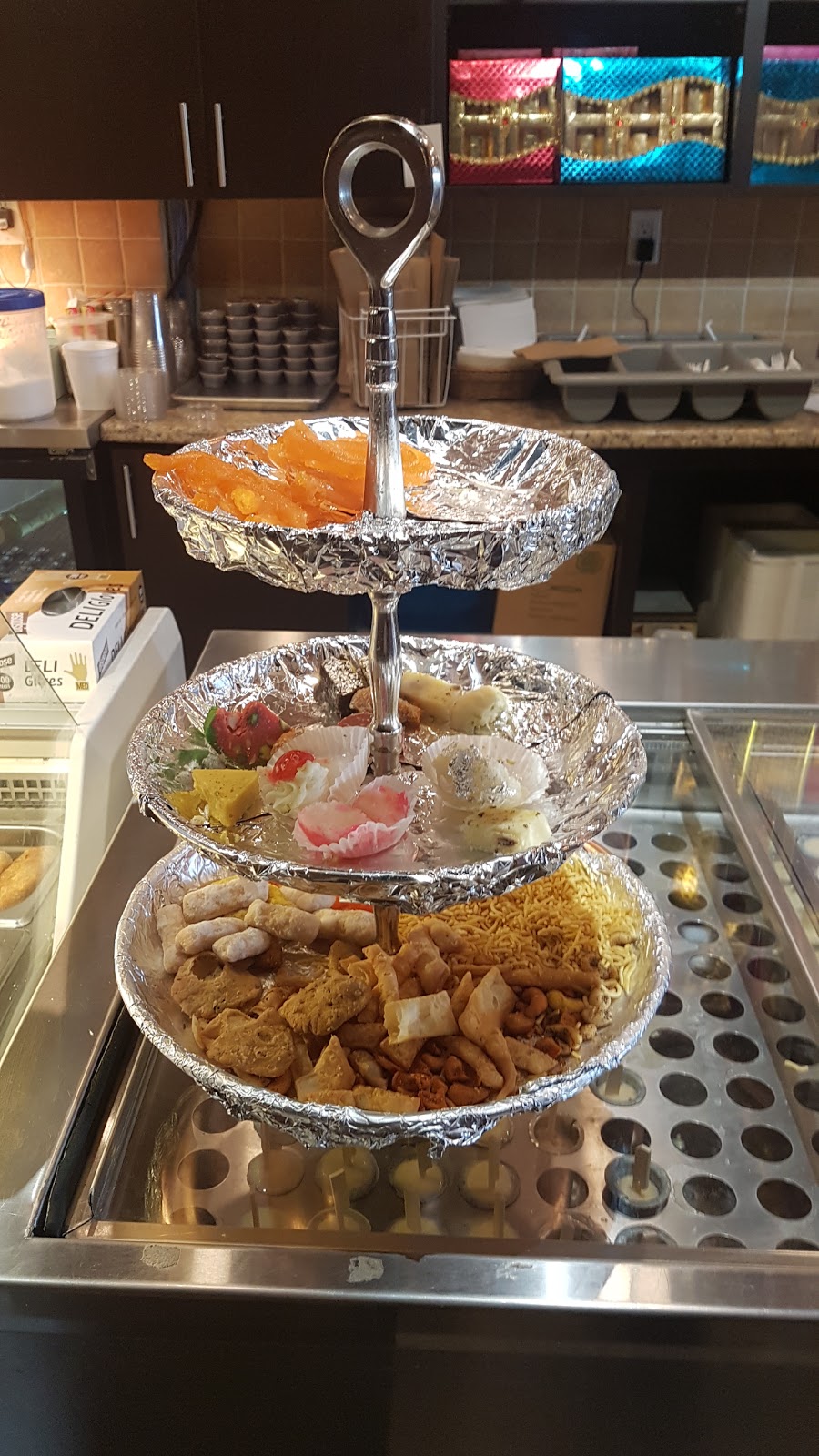 Guru Sweets & Restaurant | 15 Fandor Way #18, Brampton, ON L7A 2G6, Canada | Phone: (905) 840-2200